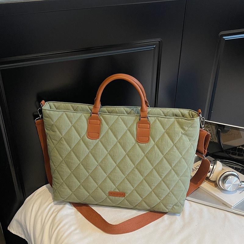 New Diamond Casual Cotton Bag Fashion Handbag Commuting Versatile Cotton Padded Shoulder Bag Large Capacity Messenger Bag Women