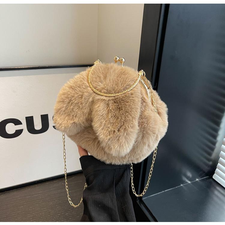 High-End Nischen-Plüschtasche Damen Herbst und Winter neue Mode flauschige Handtasche High-End Bucket Bag