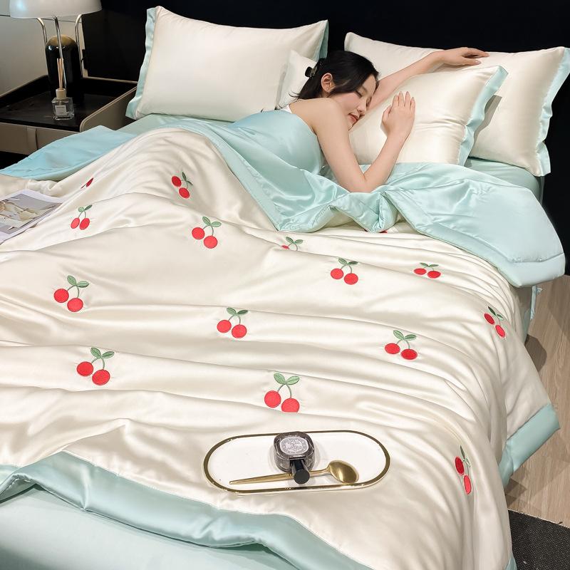 new class A soybean fiber Xia Liang quilt air conditioner quilt single double machine washable summer four-piece thin quilt