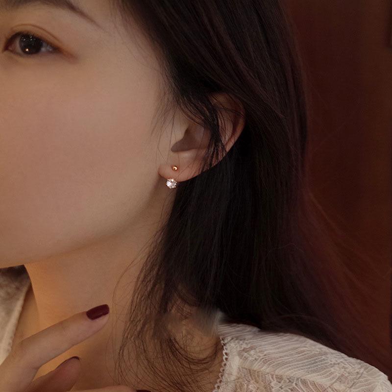 Brincos da Moda de Diamante Zircônia: Compacto, Versátil e Perfeito para Uso Diário.