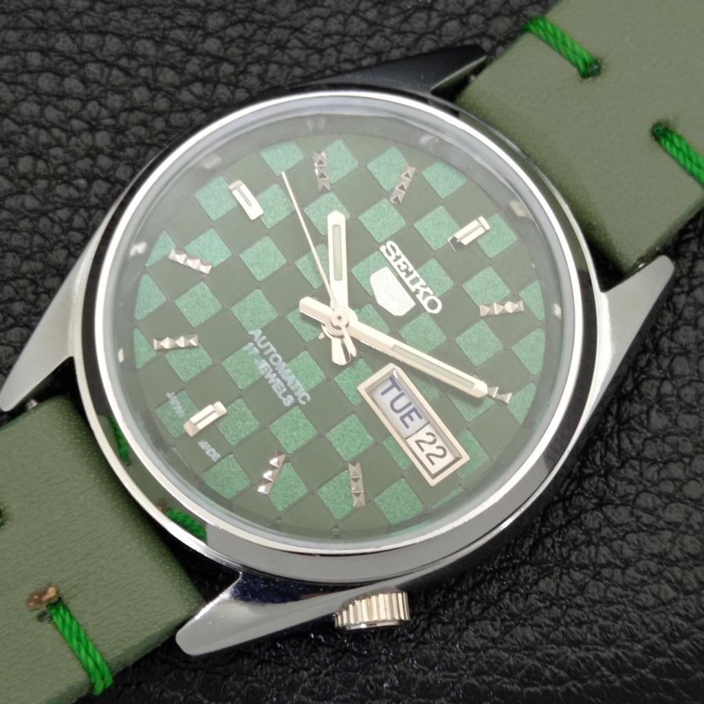 MENS VINTAGE SEIKO 5 AUTOMATIC REFURBISHED JAPAN GREEN DIAL WATCH a440460-4 Sk-a440460