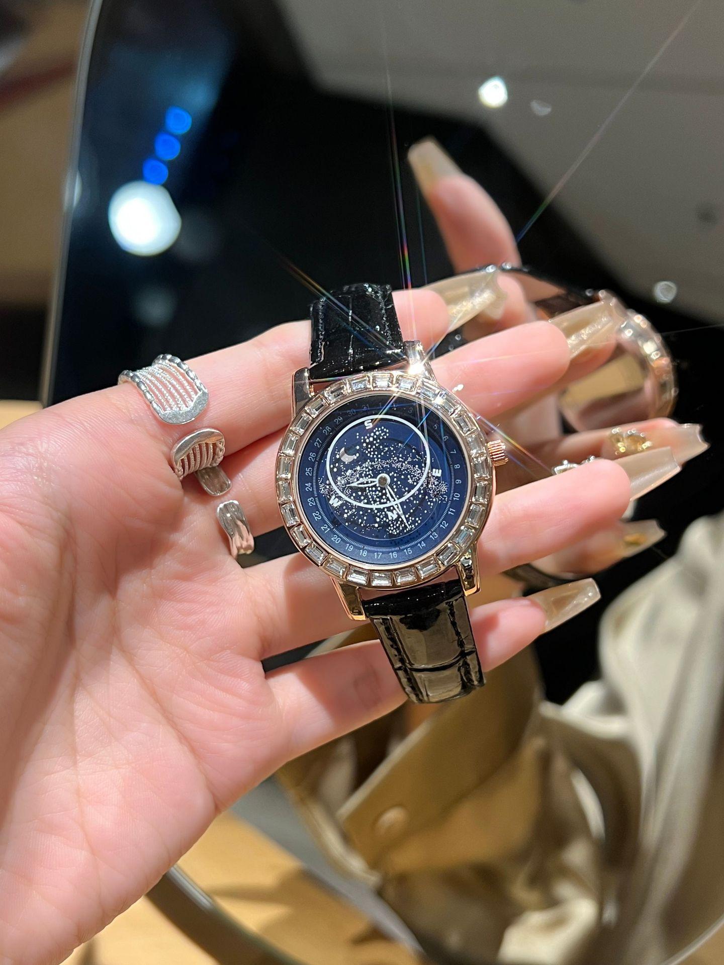 

РОМАНТИЧЕСКИЕ ЧАСЫ С КРИСТАЛЬНЫМИ ЗВЕЗДАМИ ДЛЯ ЛЕДИ Yes