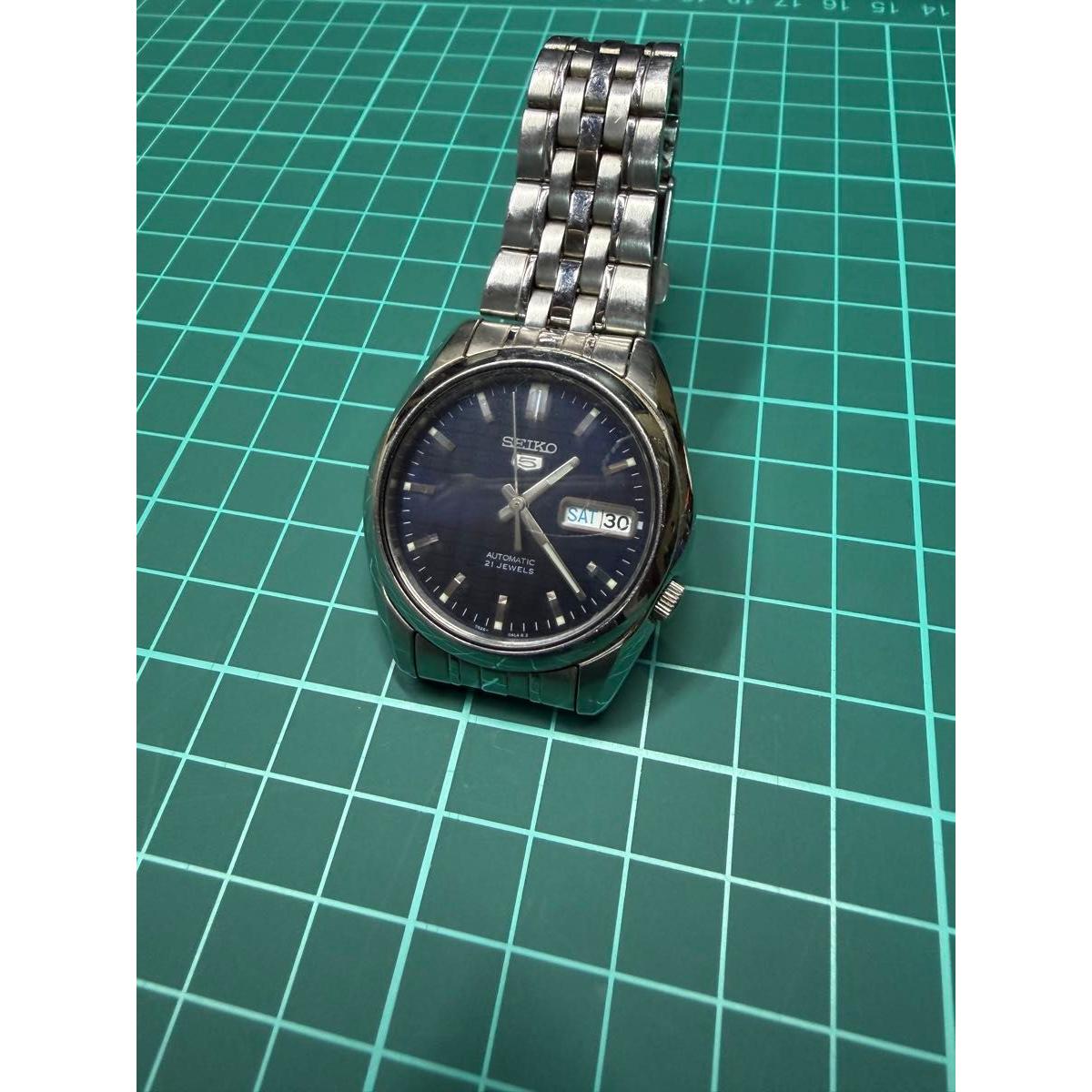 Used SEIKO 5 Automatic 21-jewel Day-Date Men s Watch Navy Dial Arm Circumference 16cm
