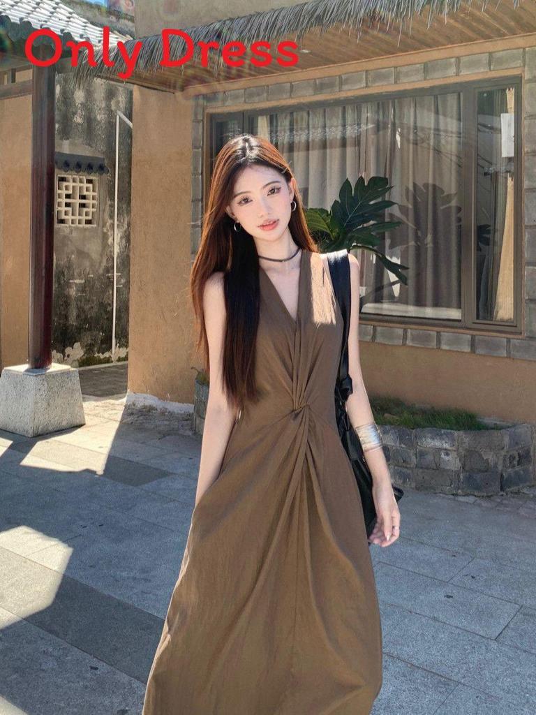 Private Style Womens Summer Aline Sleeveless Dress With V Neck And Twist Front For Casual Wear