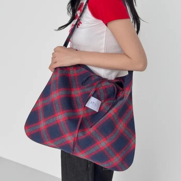 Cozy Check Shoulder Bag _[Red]