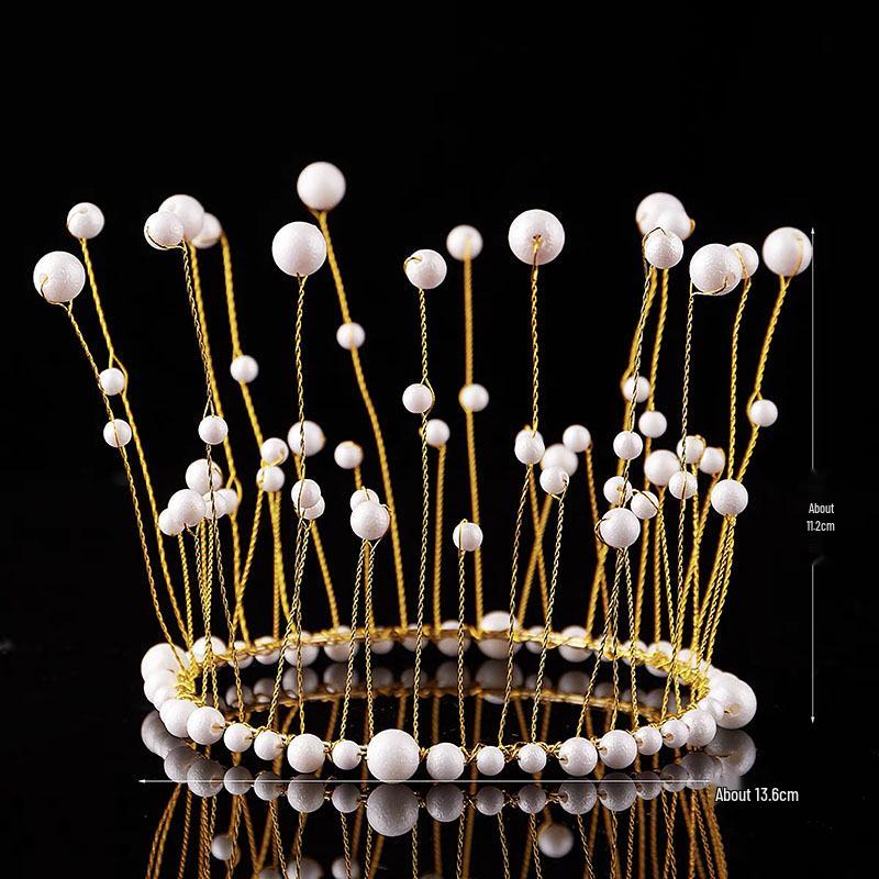 Královský krajkový a perlový dort - design královny čelenky pro svatby a narozeniny