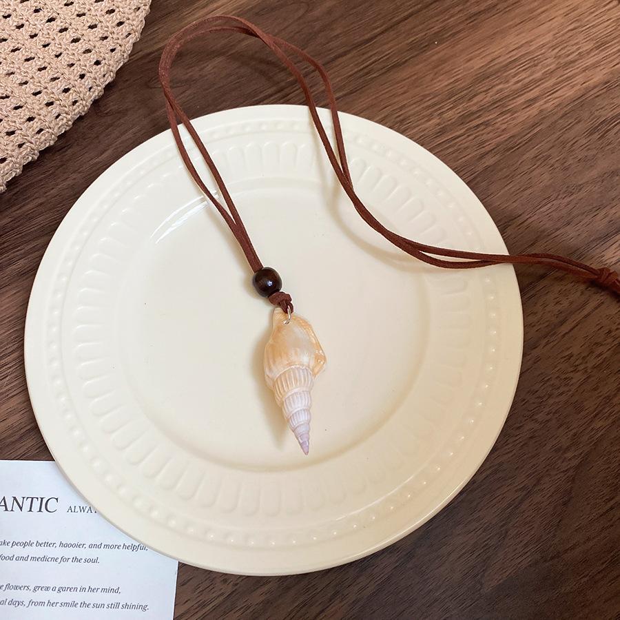 Bohemian vacation wind beaded necklace light luxury personality collarbone chain necklace