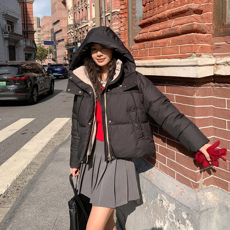 Cotton and thickened down cotton jacket women's new warm hooded bread jacket and cotton jacket for winter 2025
