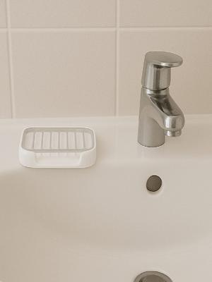 LEC LEC Inclined Drain Soap Dish BB-304