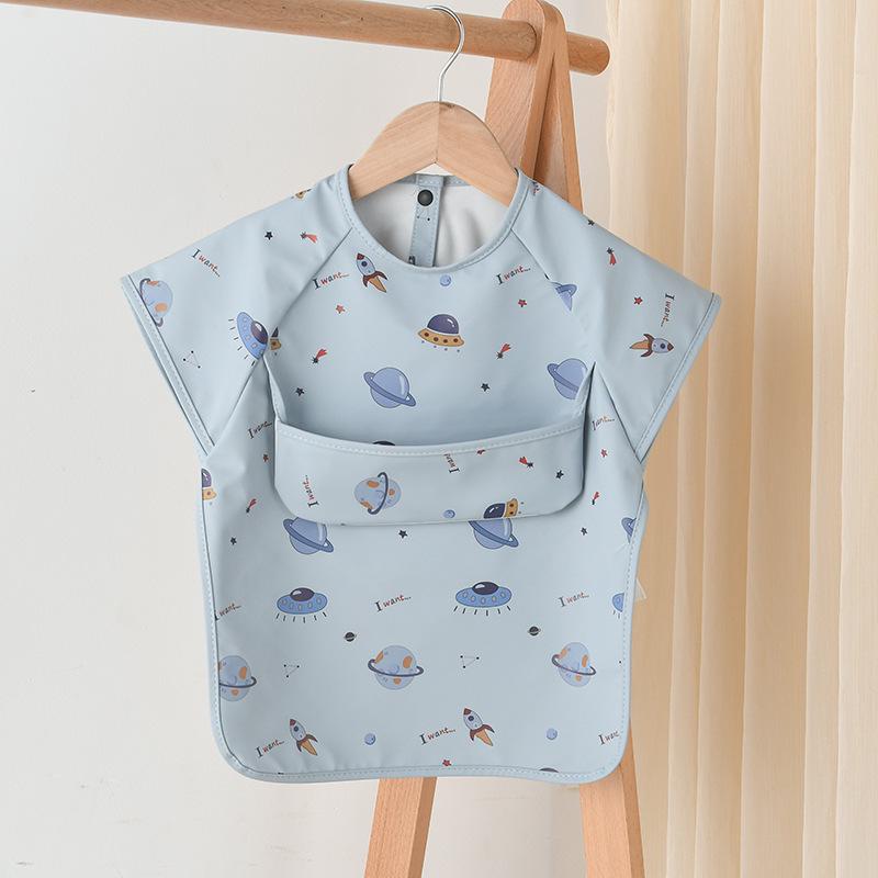 Dwustronny śliniaczek niemowlęcy bez rękawów w stylu koreańskim: Wodoodporny i odporny na zabrudzenia do karmienia