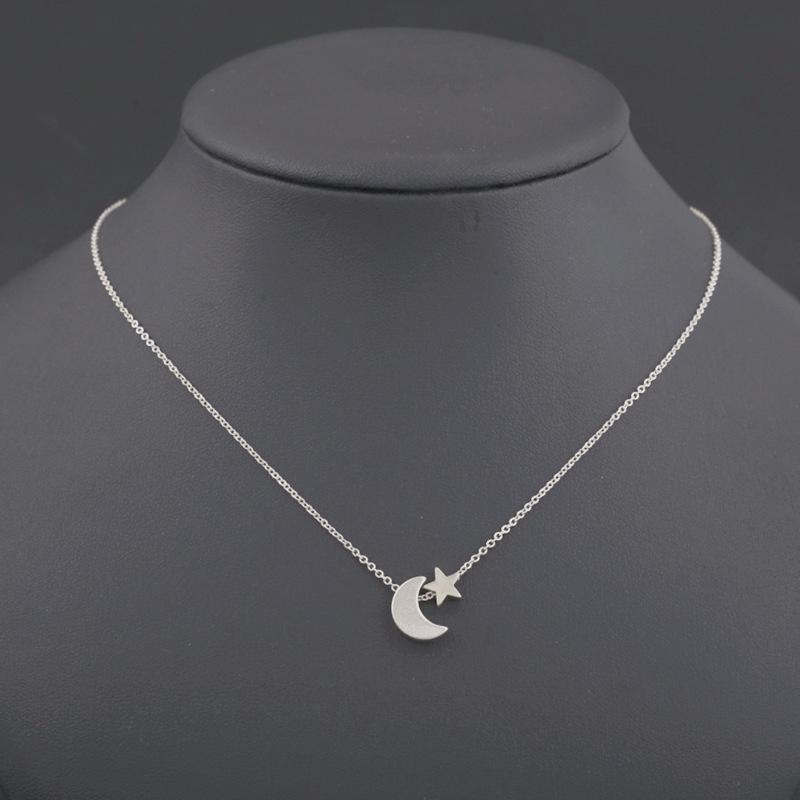 Popular Street Photography Women with the Same Dunhuang Accessories Alloy, Simple Star and Moon Integrated Necklace