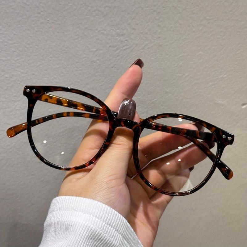 Simple Daily Use Glasses Suitable for Men and Women Daily Clothing Decoration Very Suitable for Students' Daily Use