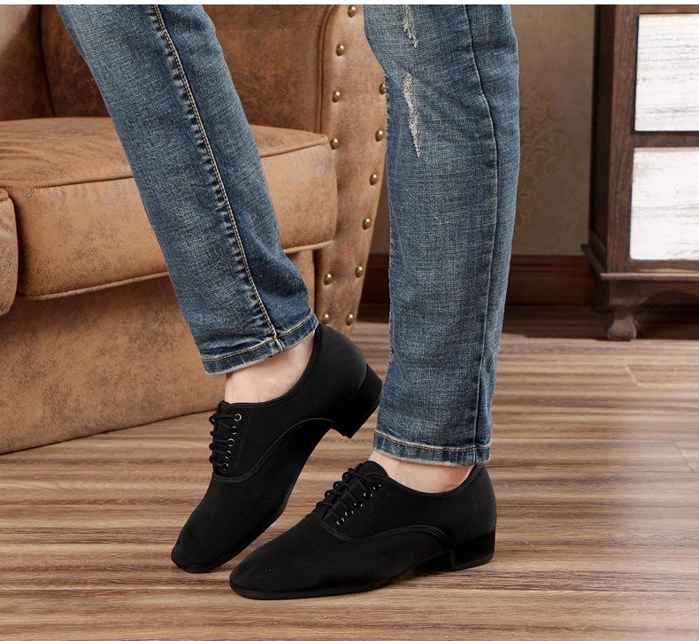 Men's Soft Sole Latin and Modern Dance Shoes for Waltz and Square Dancing