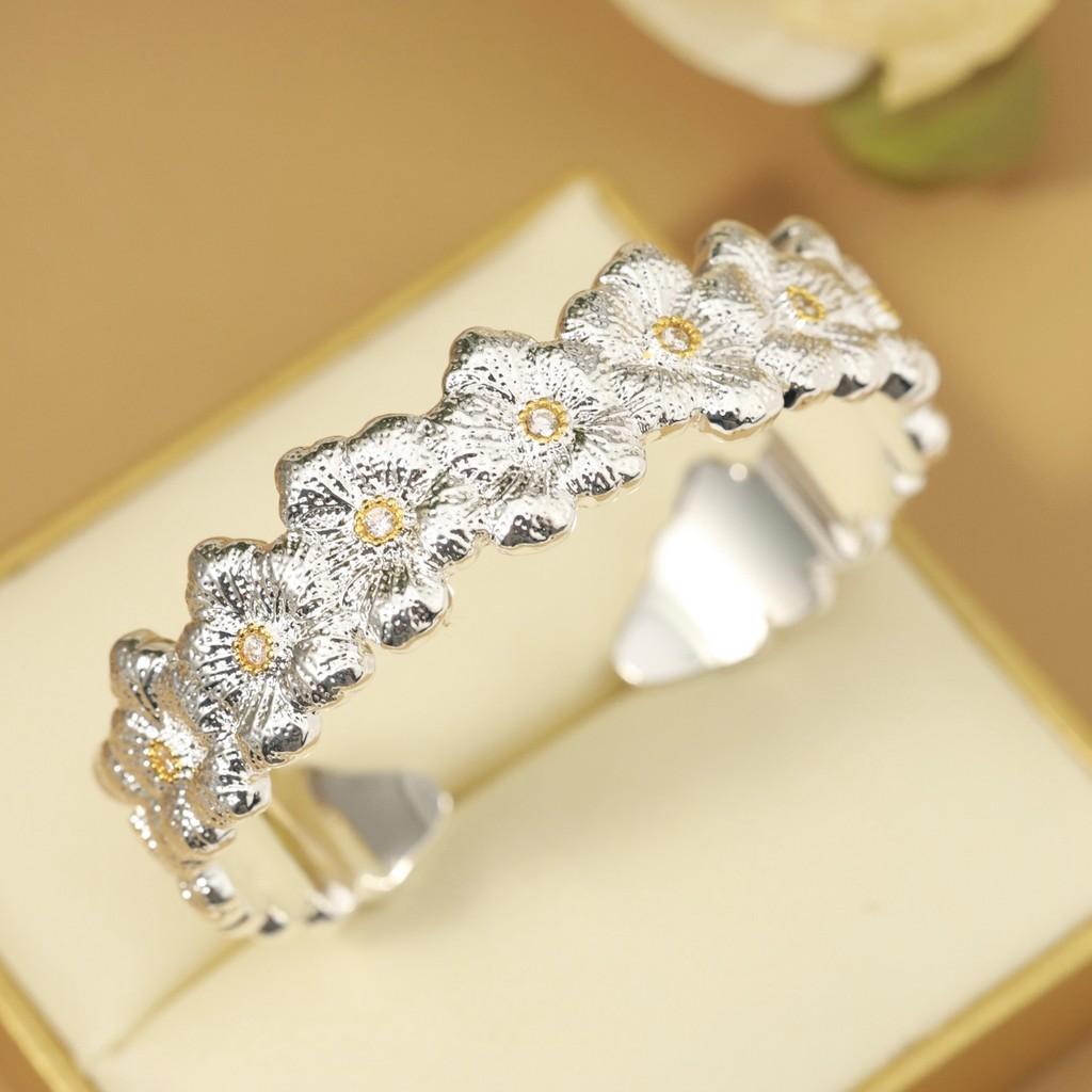 Italian High-end Jewelry Brand Retro Palace Wind Belt Diamond Brushed Four Leaf Clover Shell Agate Jade Bangle 18k Thick Gold Color Separation