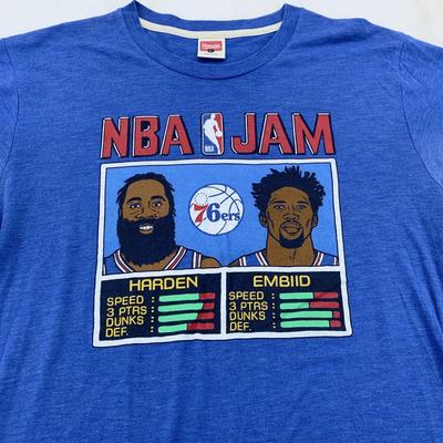 PHILADELPHIA 76ERS NBA JAM HOMAGE T-Shirt LARGE sixers pallacanestro harden embiid