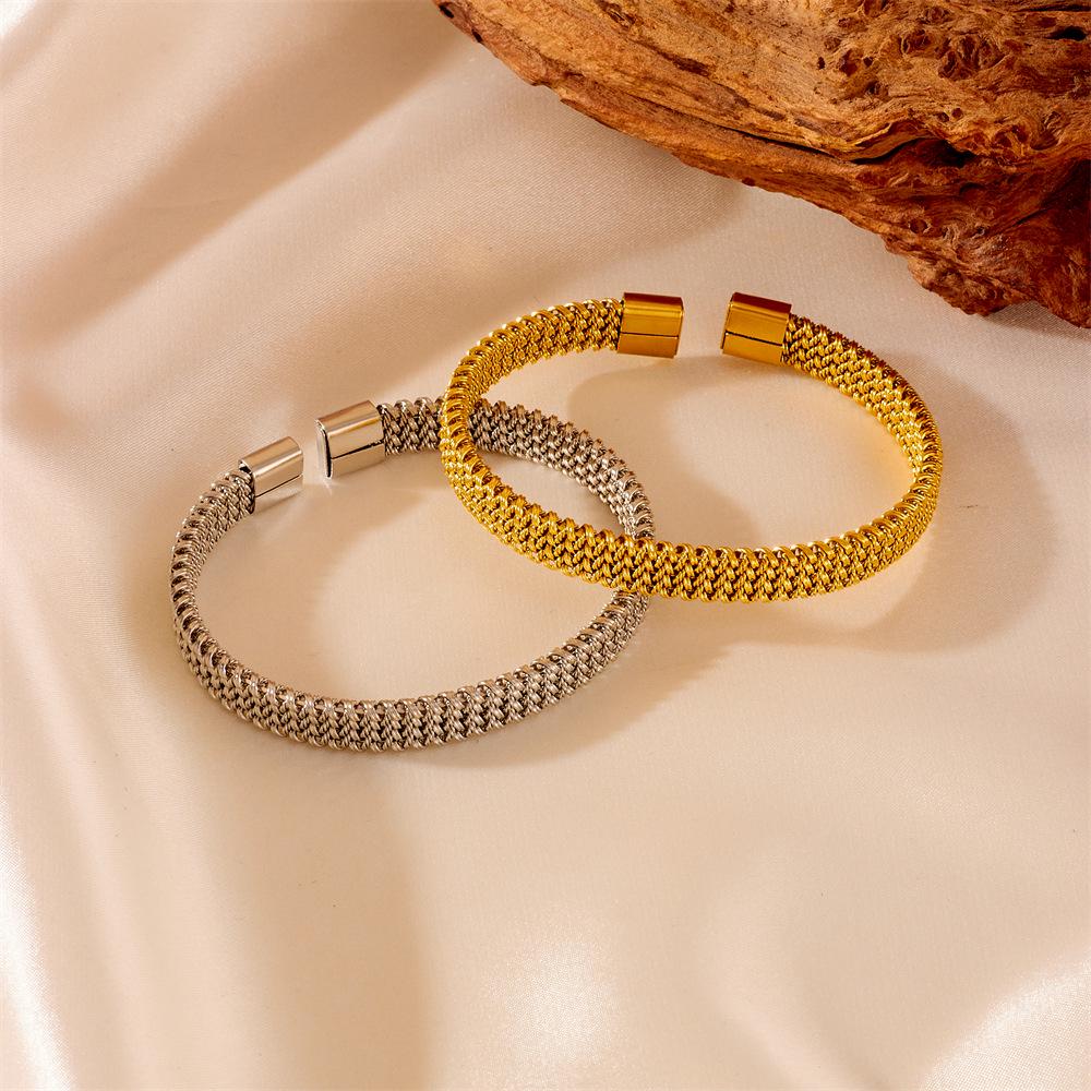 European & American Stainless Steel C-Shaped Open Bangle: Unisex Twist Snake Bone Honeycomb Design