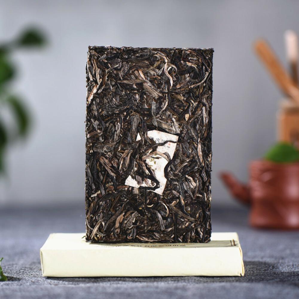 Yunnan Green Tea Spring Raw Pu-erh Old Tree Brick 250g