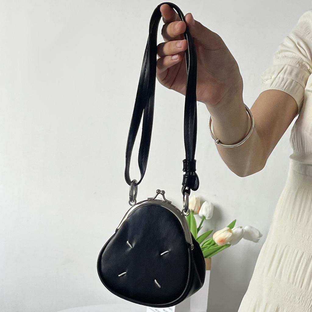 IELGY versatile texture mini cute texture clip chain texture shoulder crossbody women's bag