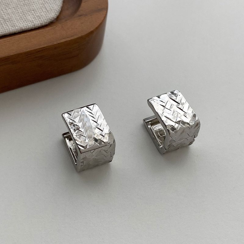 

European and American Retro Diamond-Shaped Woven Pattern Geometric Square Earrings Niche Design High-End Earrings 2025 New Style Silver