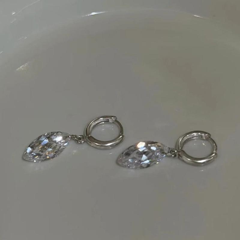 Simple Oval Leaf Rhinestone Drop Earrings for Women Exquisite Vintage Water Drop Dangle Earrings Casual Versatile Jewelry Gift