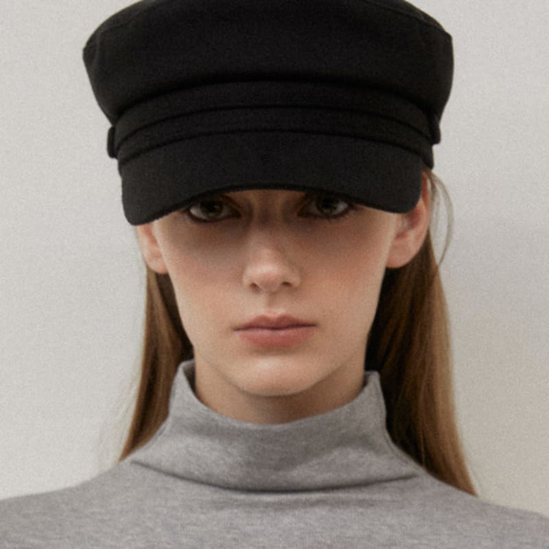 Tatiana Millie Wildleder Matrosenmütze HT8167