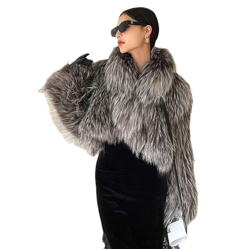 Women's Autumn And Winter Short Style Imitation Silver Fox Fur Grass Coat