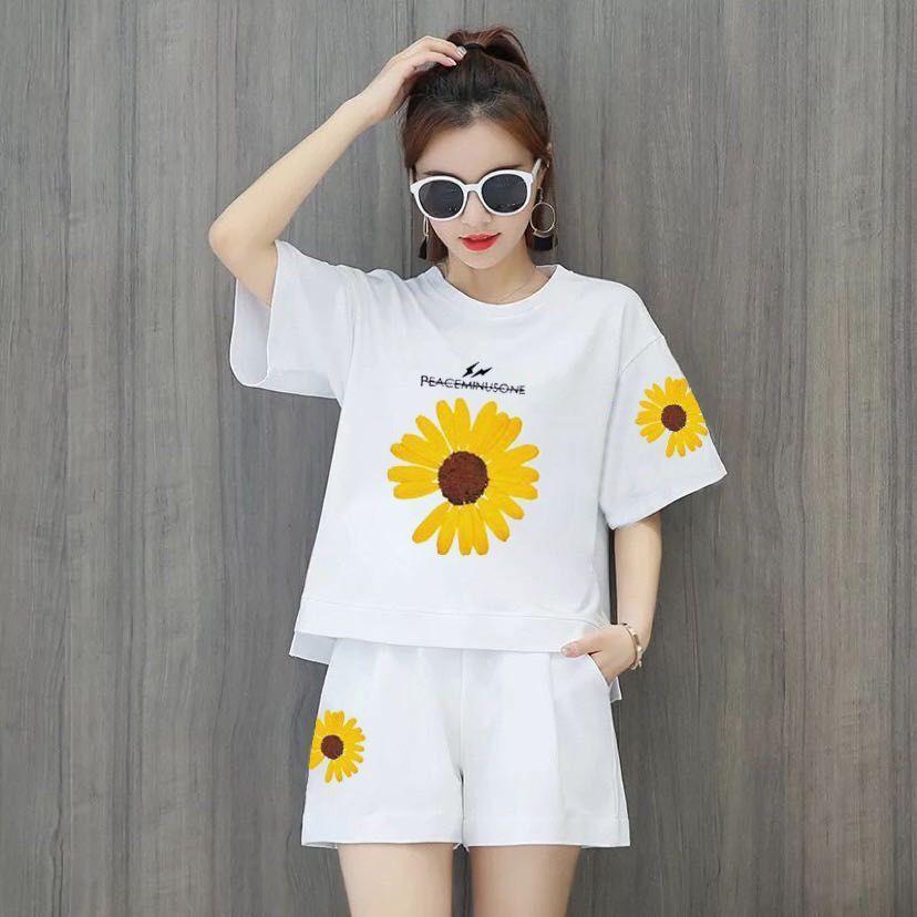 

Casual Sportswear Set for Women Summer Daisy Print Short Sleeve Loose Shorts Two Piece Set Plus Size Polyester Fiber 4XL білий