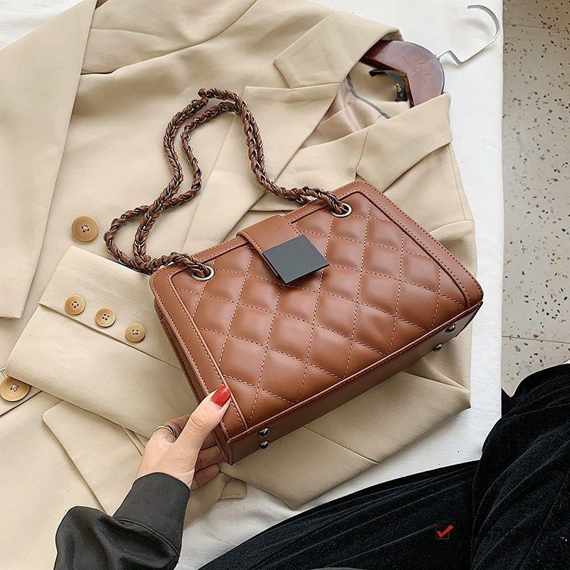 Autumn and Winter Chain Small Bag Women's Bag New Trendy Fashion Internet Celebrity Versatile Shoulder Messenger Bag Underarm Bag