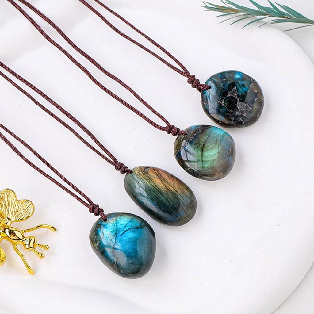 Natural Labradorite Pendant Necklace Healing Polished Moonstone Charm Stress And Anxiety Therapy Palm Stone Crystal Necklace