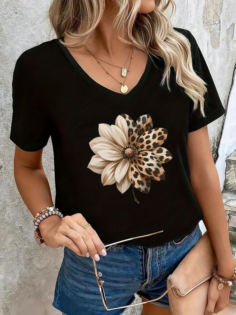 Women's V-Neck T-Shirt Flowers Print Tees Summer Short Sleeve Top Casual Trendy Female Clothing Graphic T-Shirts Clothes Women