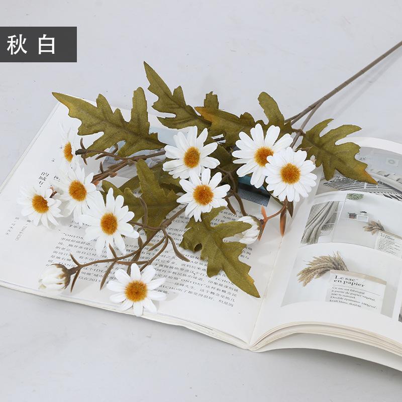 Simulation of small daisies, silk wild chrysanthemum, lilac chrysanthemum home ornament, Dutch chrysanthemum long pole single branch autumn daisies