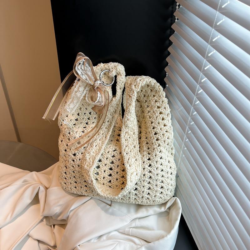 Summer hollow woven bag women's new vacation beach bag commuter shoulder tote bag knitted bag