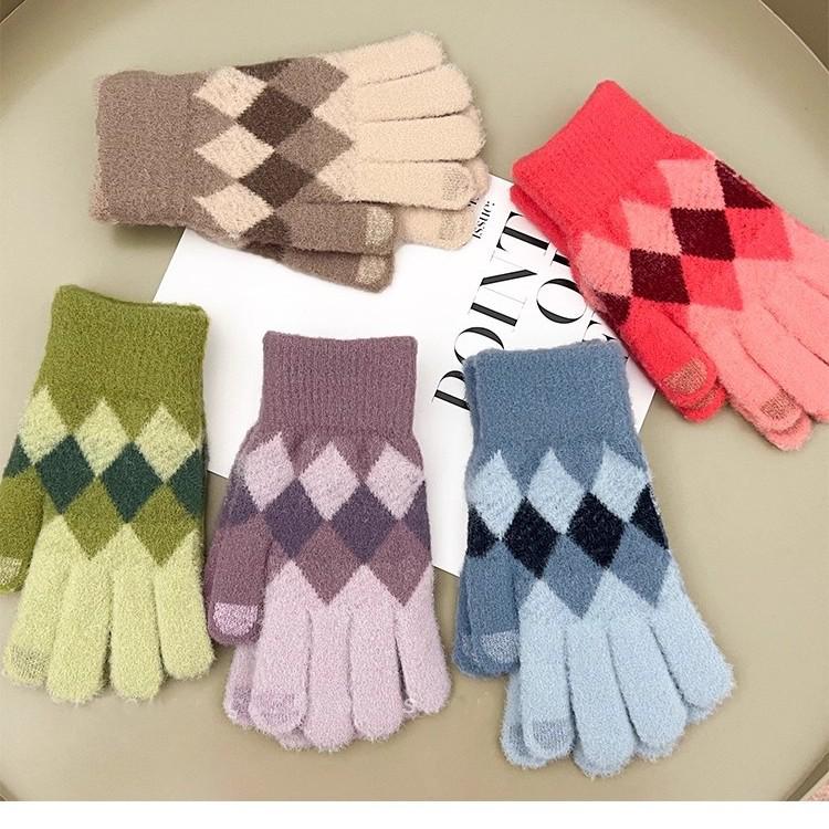 New Arrival: Women's Knitted Gloves - Warm, Thick, Cold & Windproof for Autumn/Winter