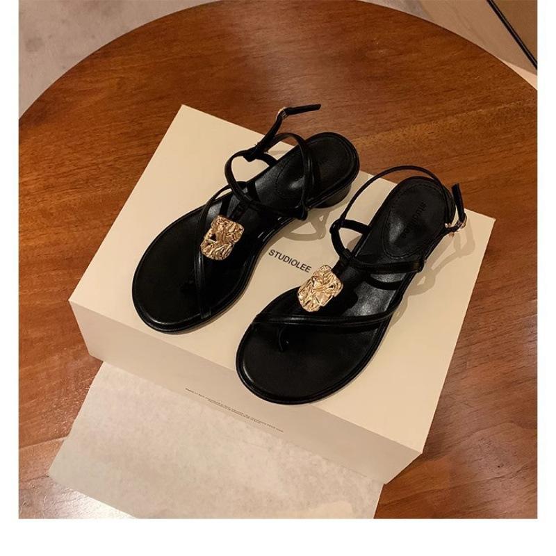 Shoes Vacation Wind Thin Belt Pinch Foot Metal Buckle Design Low Heel Buckle Belt Sandals Women