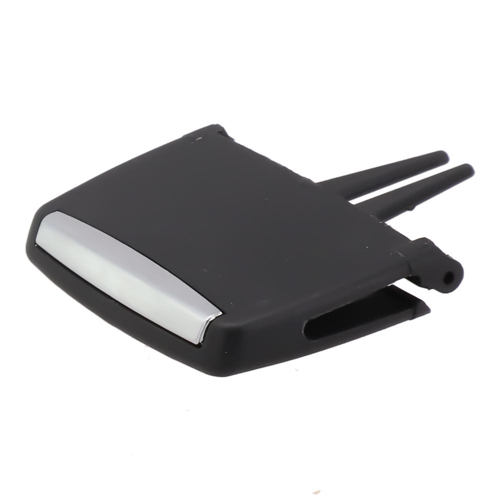 Orificiul de evacuare a aerului de schimb. Priză de aer condiționat