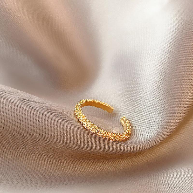 Temperament Niche Design, Simple and Cool Style Ring, Women's Fashion Personality, Japanese and Korean Gold Ring