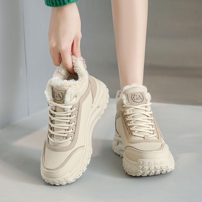 Winter New Women's Shoes Velvet High-top Shoes Versatile Sports and Leisure Shoes Thickened Warm Cotton Shoes Soft Sole