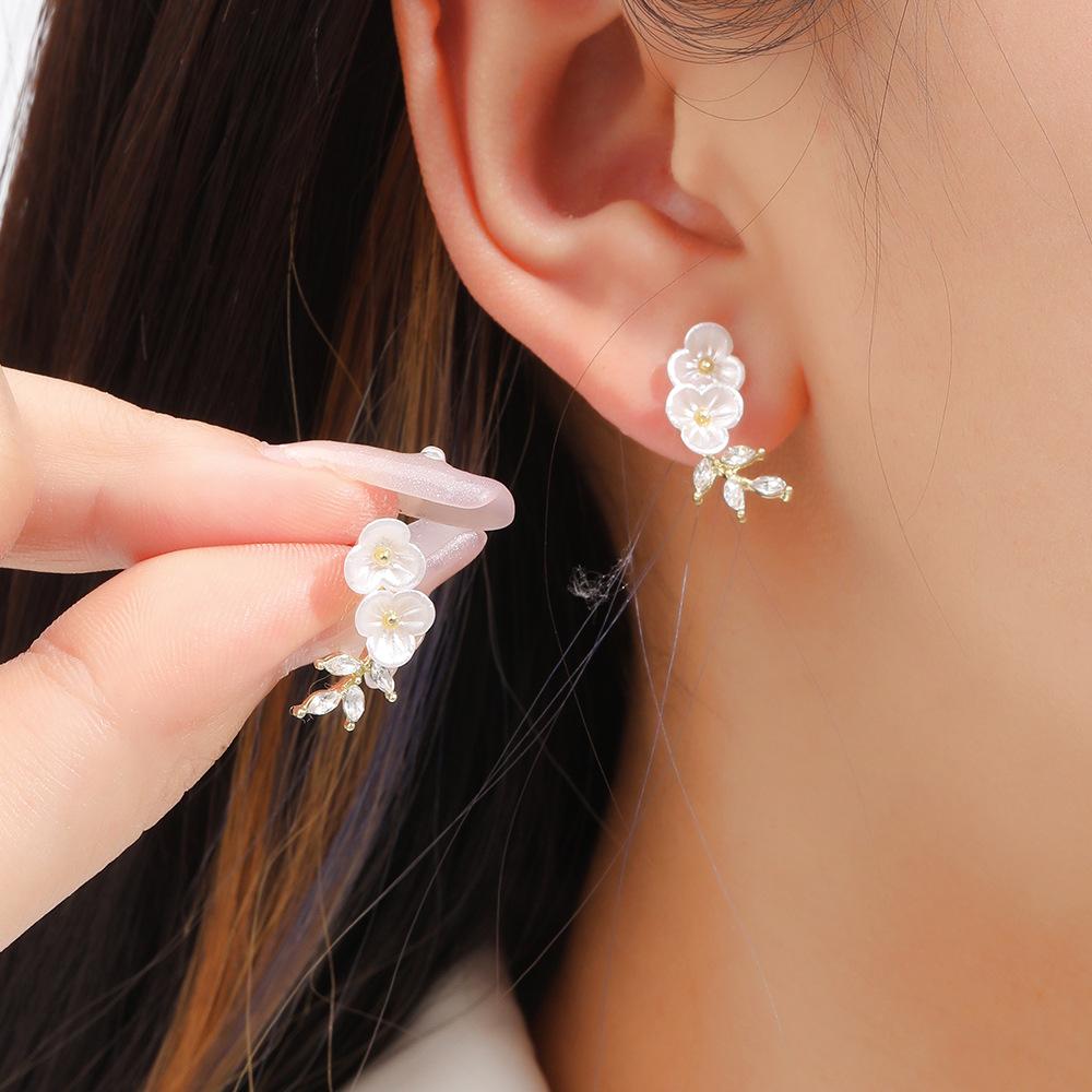 Summer Fashion Flower Earrings Light Luxury High-End Camellia Stud Earrings Women S Earrings Niche Jewelry Accessories