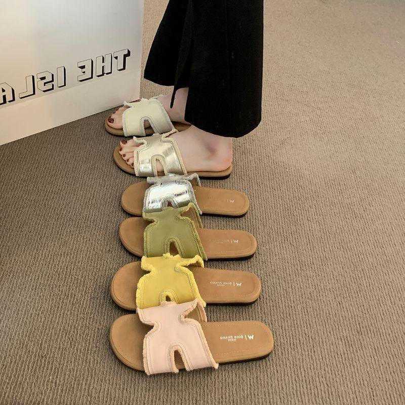 Wear summer super fire Boken cool slippers with skirts to go out by the sea niche thick-soled slippers women's 2025 new models