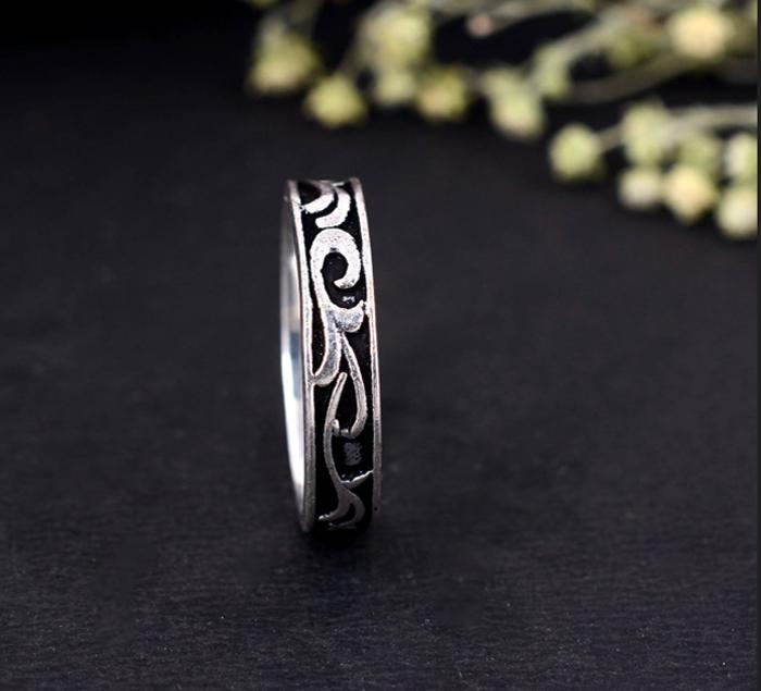 Silver Arthritis Support Ring – Handmade Adjustable Splint for Fingers, Pain Relief & Daily Wear
