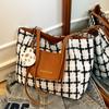 Bag Women Large Capacity 2025 New Fashion Popular Plaid Shoulder Large Bag Leisure Class Commuter Tote Bag Women