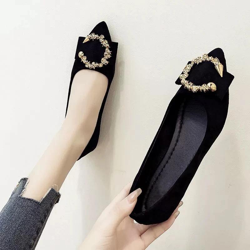 Autumn Women Flats Shoes Sexy Elegant Pointed Low Heel Sneakers Women New Shallow Slip-on Comfortable Casual Loafers