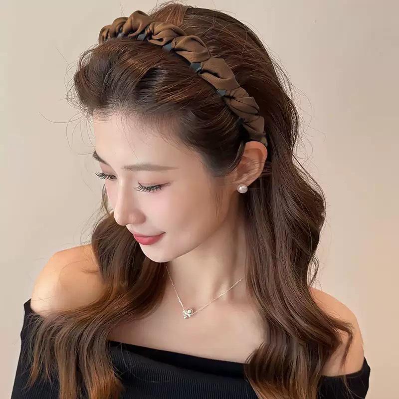 High-End Satin Tooth Comb Headband for Women - Non-Slip, Fashionable 2026 Hair Accessory with Teeth Press Hair Clip