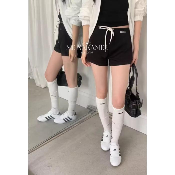 

Женские черные вышитые летние шорты с широкими штанинами - Высокая посадка, А-силуэт, Кулиска, Повседневные шорты M