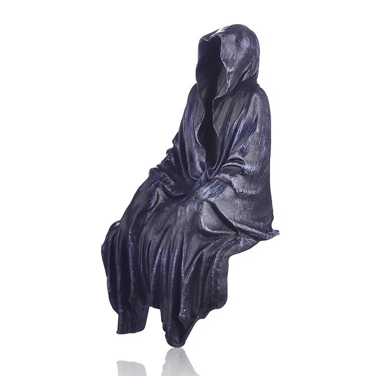 Mystical Gothic Garden Resin Figurines: Halloween Home Decor