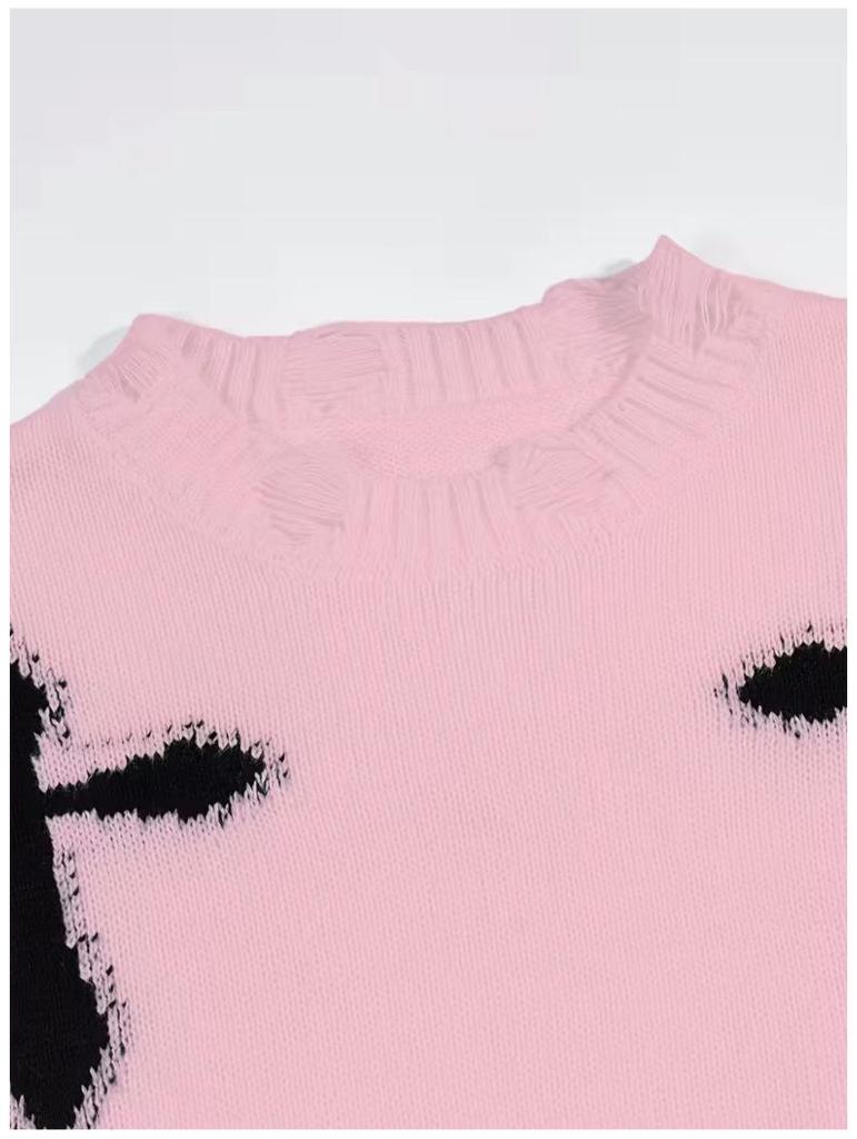 Trendig herrtröja i jacquardstickning med slitna kanter