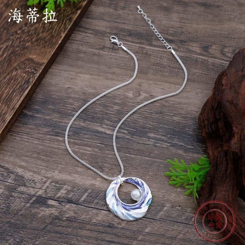 New Enamel Color Hollow Ring Pendant, Women's Creative Simplicity and High Sense Irregular Ring Necklace
