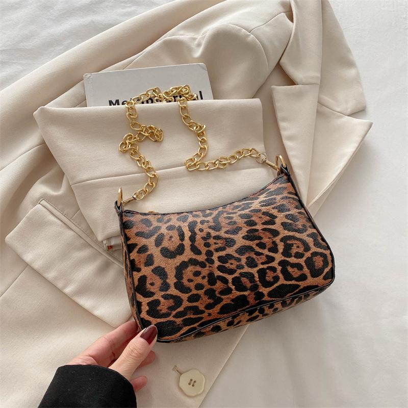 2025 winter new niche crescent bag foreign style fashion simple leopard print single shoulder underarm handbag