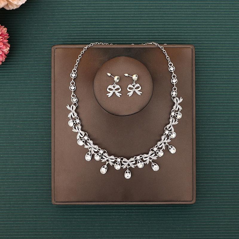 Koreański Zestaw Naszyjnika i Kolczyków Ślubnych - Cyrkonie i Perły Dodatki Ślubne