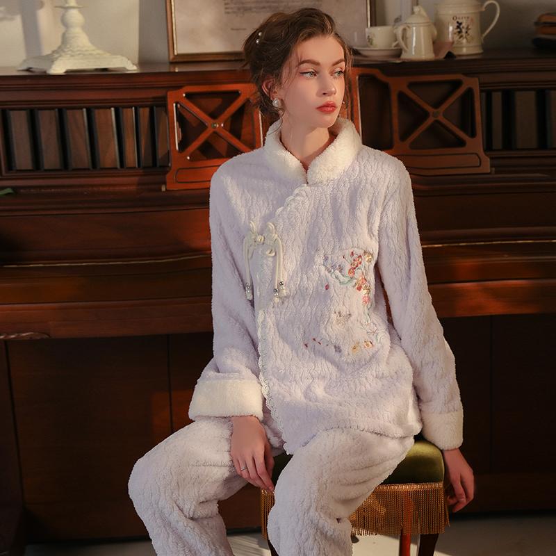 Women’s Plush Sleeping Suits Sexy Velvet Embroidered Chinese Knot Outer Robe and Pants Lounge Pajamas Comfortable Clothing